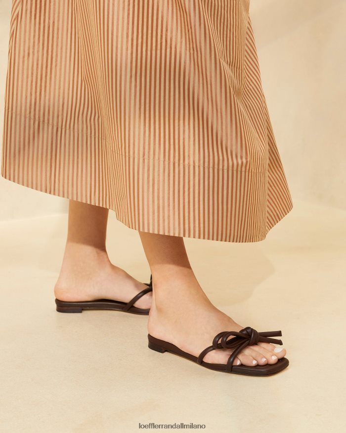 esso Loeffler Randall donne sandalo con fiocco Hadley cioccolato T4022J130 scarpe